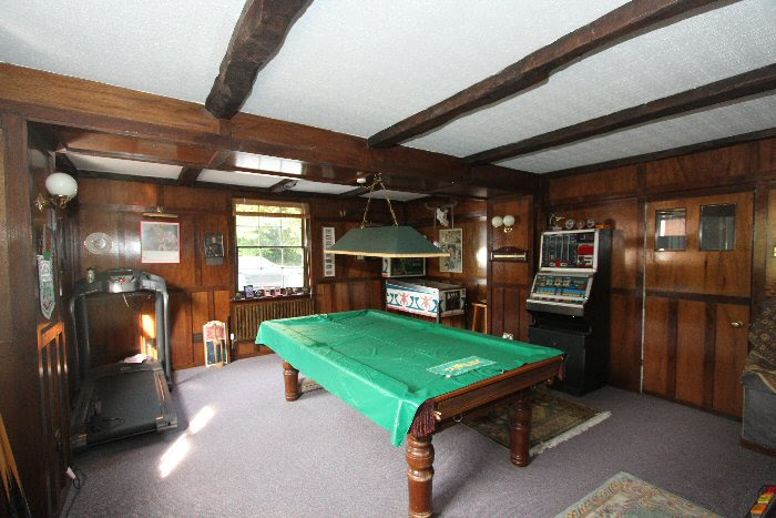 Snooker room